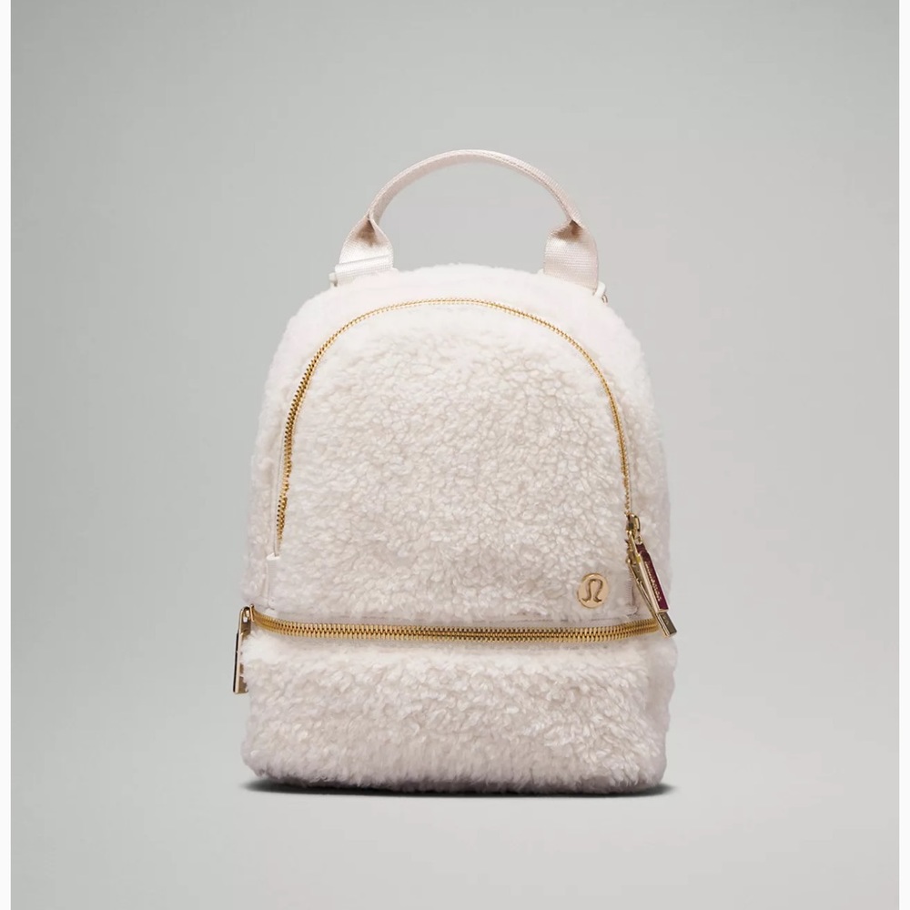 City Adventurer Backpack Micro 3L
Fleece